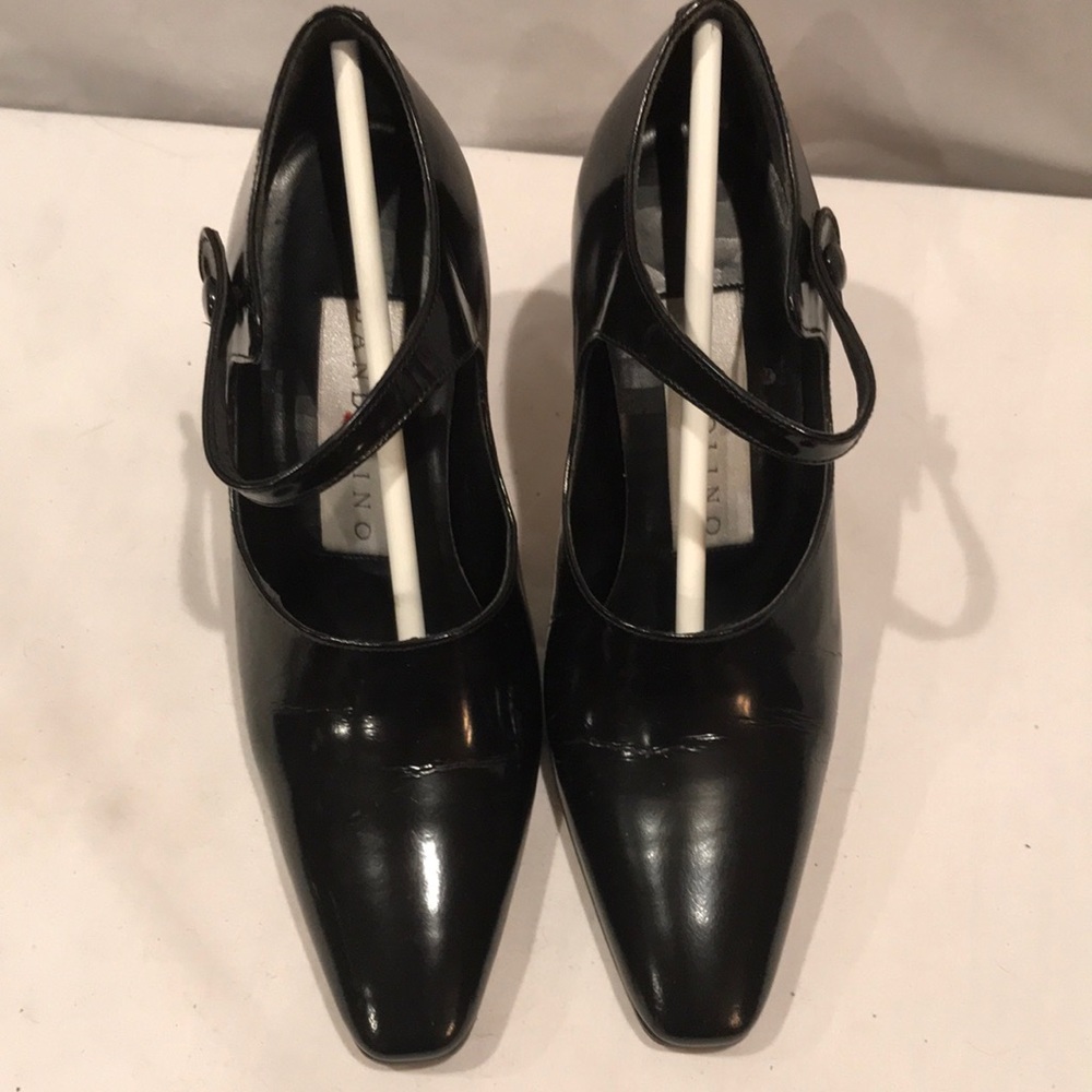 Bandolino made in Spain black patent leather 3 inch heel